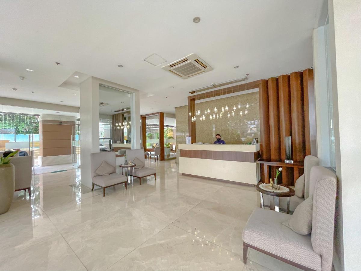 City Center- Balcony Suite Cebu Exterior photo
