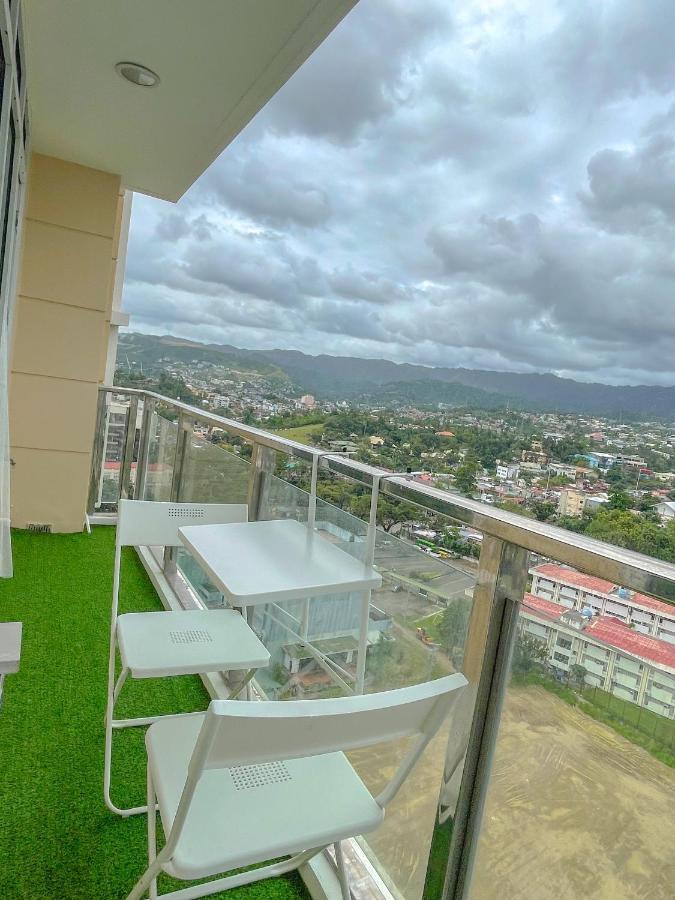 City Center- Balcony Suite Cebu Exterior photo